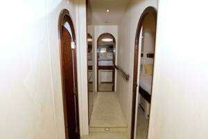 2005 Neptunus 62 Flybridge thumbnail 58