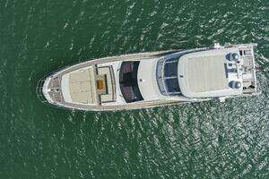 2017 Azimut 72 Flybridge thumbnail 7