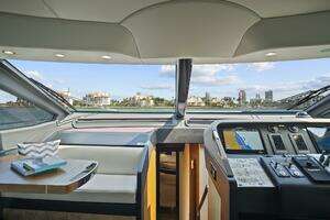 2017 Azimut 72 Flybridge thumbnail 33