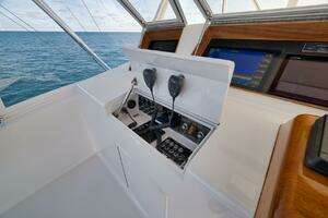 2002 Weaver 60 Convertible thumbnail 25