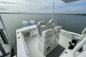 R amp R 28ft Regulator Yacht For Sale