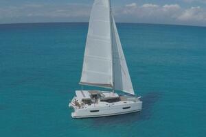 VAHEVALA  40ft Fountaine Pajot Yacht For Sale