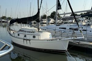 Stardust 25ft Pacific Seacraft Yacht For Sale
