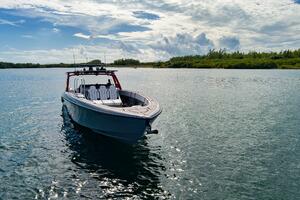 43FT (13.11M) MIDNIGHT EXPRESS