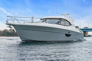 AYEROLLER 44ft Riviera Yacht For Sale