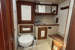 1985 Catalina Catalina 36-1 thumbnail 41