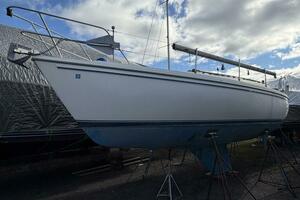 Unsightly 36ft Catalina Yacht For Sale