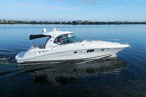 2009 Sea Ray 44 Sundancer thumbnail 3
