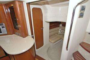 2009 Sea Ray 44 Sundancer thumbnail 53