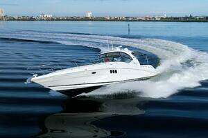 2009 Sea Ray 44 Sundancer thumbnail 6