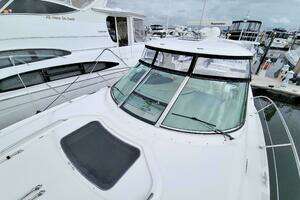 2009 Sea Ray 44 Sundancer thumbnail 23