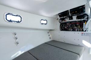 31ft Steiger Craft Yacht For Sale