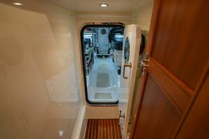 075 MSR To ER Passthrough Facing Aft