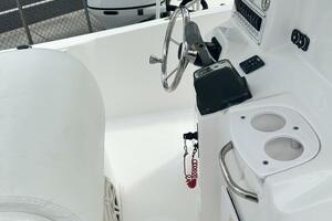 21ft Pro Line Yacht For Sale