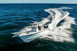 28ft Reef Runner Yacht For Sale
