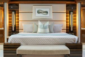 2013 125' Hargrave Raised Pilothouse - Mesmerize