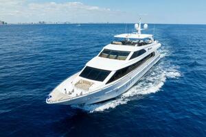 2013 125' Hargrave Raised Pilothouse - Mesmerize
