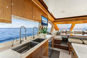 2013 125' Hargrave Raised Pilothouse - Mesmerize