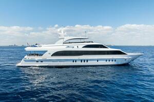 2013 125' Hargrave Raised Pilothouse - Mesmerize