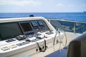 2013 125' Hargrave Raised Pilothouse - Mesmerize