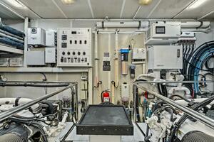 2013 125' Hargrave Raised Pilothouse - Mesmerize