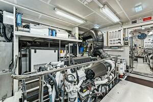 2013 125' Hargrave Raised Pilothouse - Mesmerize