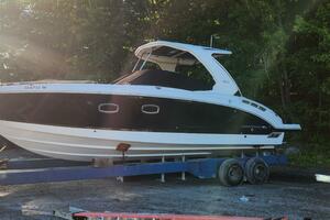 Black Diamond 33ft Chaparral Yacht For Sale