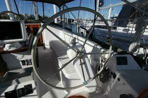 2025 Catalina 426 thumbnail 98