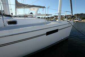 2025 Catalina 426 thumbnail 35