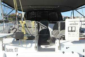 2025 Catalina 426 thumbnail 22