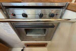 2001 Catalina 36 MkII thumbnail 44