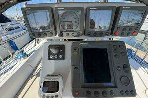 2001 Catalina 36 MkII thumbnail 54