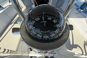 2001 Catalina 36 MkII thumbnail 58