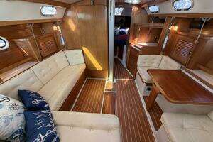 2001 Catalina 36 MkII thumbnail 36
