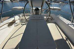 2001 Catalina 36 MkII thumbnail 27