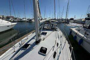 2001 Catalina 36 MkII thumbnail 14