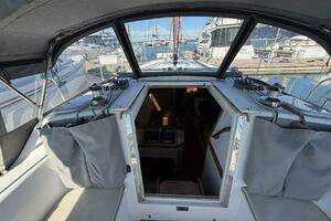 2001 Catalina 36 MkII thumbnail 23