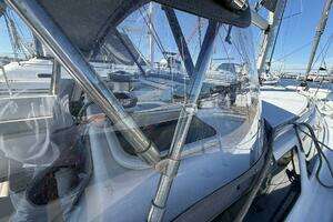 2001 Catalina 36 MkII thumbnail 21