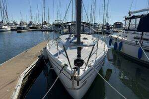 2001 Catalina 36 MkII thumbnail 5