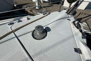 2001 Catalina 36 MkII thumbnail 12