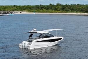 32ft Galeon Yacht For Sale