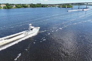 36ft TideLine Boats Yacht For Sale