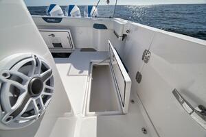 36ft Front Runner Yacht For Sale