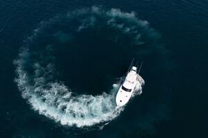 2001 Hatteras 60 Convertible - Sinyorita Salada