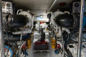 2001 Hatteras 60 Convertible - Sinyorita Salada