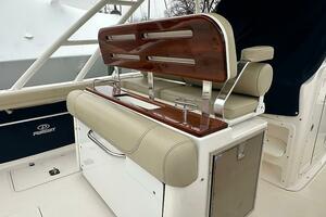 28ft Pursuit Yacht For Sale