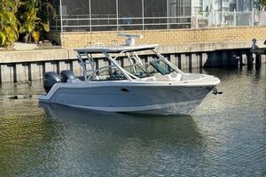 E Komo Mai 31ft Robalo Yacht For Sale
