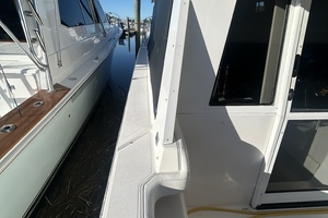 Camelot 47ft Bayliner Yacht For Sale