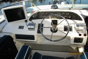 Camelot 47ft Bayliner Yacht For Sale