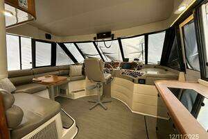 1998 Bayliner 4788 thumbnail 39